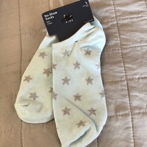 $4 or Free with Bundle!! Gap 🧦 no show socks